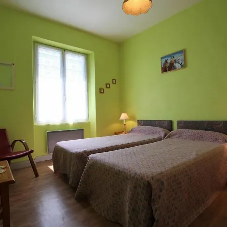 Familial Avec Charme D'ecole, Terrasse, Terrain Clos, Proche Gorges De La Loire Et Sites Naturels - Fr-1-582-185 Le Brignon