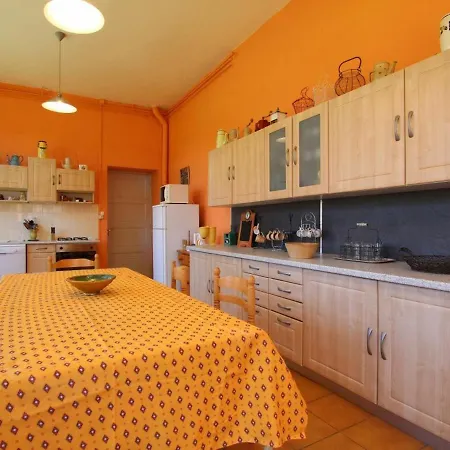 Сasa de vacaciones Familial Avec Charme D'ecole, Terrasse, Terrain Clos, Proche Gorges De La Loire Et Sites Naturels - Fr-1-582-185 Le Brignon